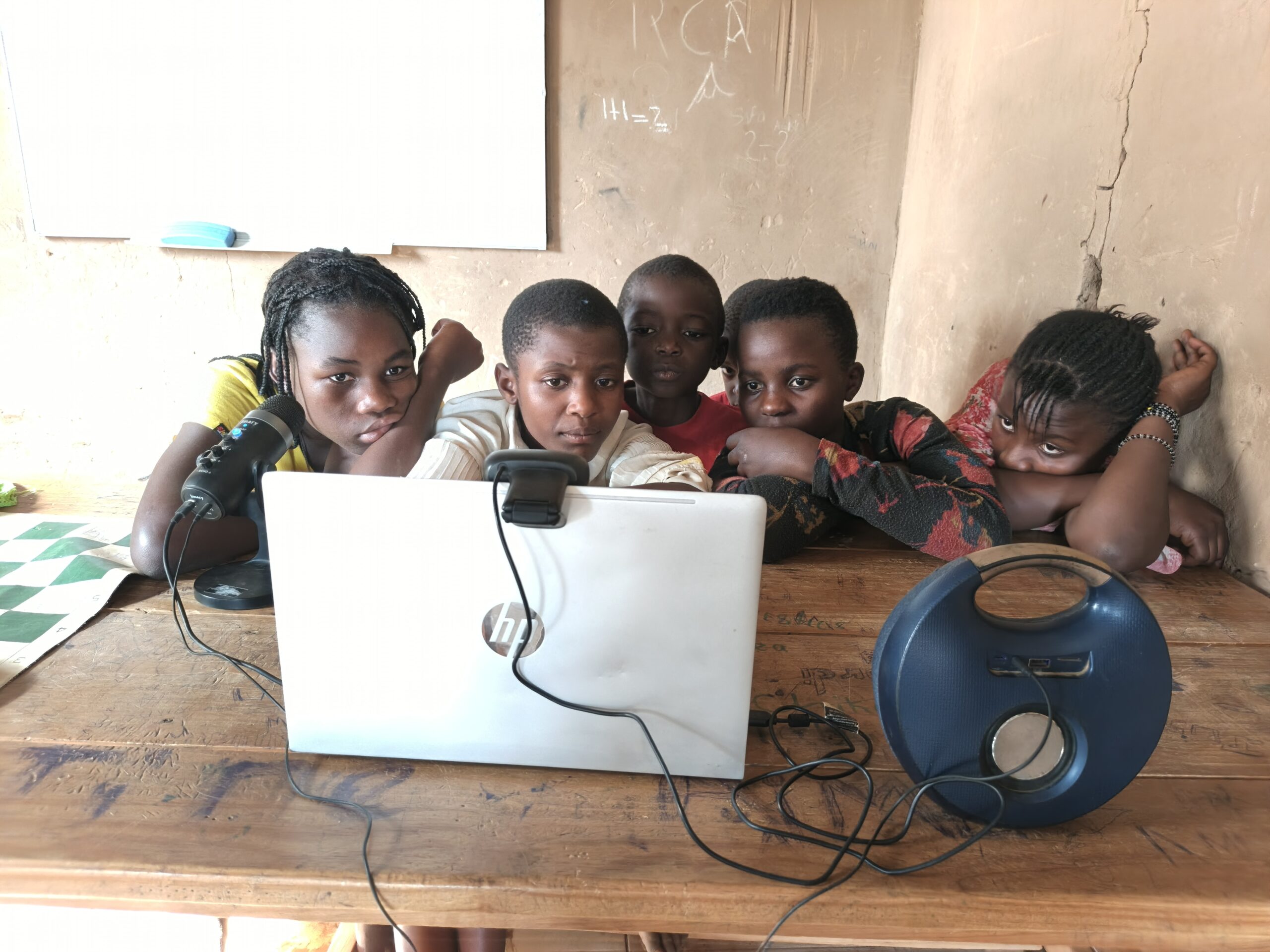 Students attending an online chess class
